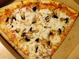 Sheslea’s Pizza & Pasta