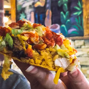 Some lunch time tostadas with marinaded chicken fajita meat.