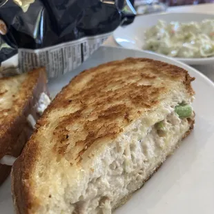 Tuna melt