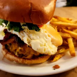 1977 America&apos;s cup bison burger