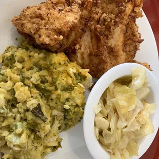 Fried chicken breast, broccoli &amp; rice and cabbage