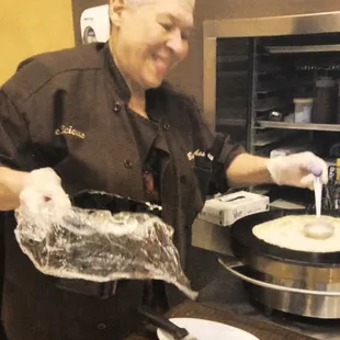 Happy to make you a crepes.