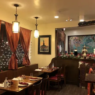 sushi and sashimi, interior