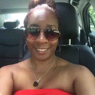 Angela R.