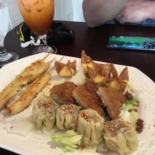 Appetizers, they have the best crap Rangoon!