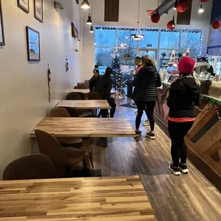 sushi and sashimi, interior