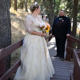 Wedding photos on the bridge.