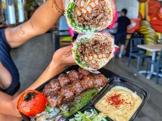 Ara’s Shawarma