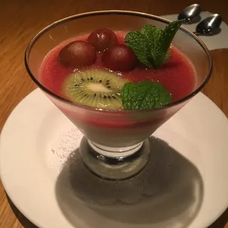 Panna Cotta, Strawberry Sauce
