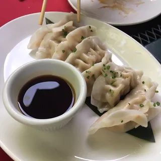 Steamed Gyozas