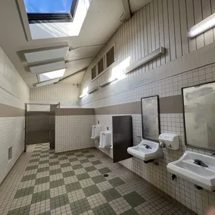 11/7/24 FYI, clean men's room