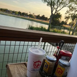 Backkkk againnnn!! Yummmmmmmmy food is served here. Enjoying outdoor patio