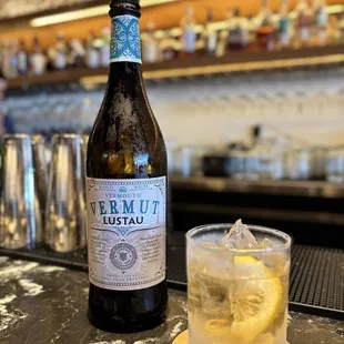 Casals Vermut Rojo by Torres