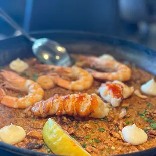 Paella Lobster - Large   Serves 4