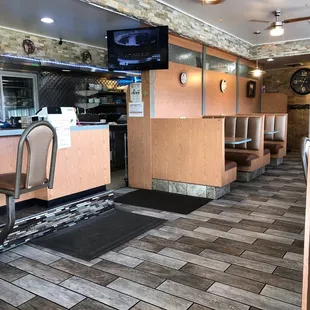 Seating area, nicely modeled and clean