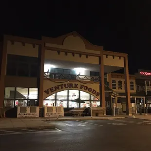 Cute &amp; cozy little store