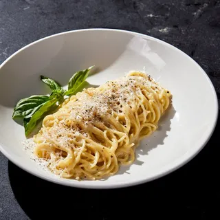 Spaghetti Cacio e Pepe