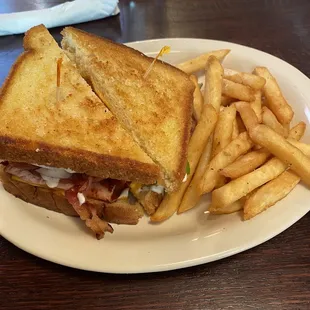 This is the Troy ham, Turkey, tomato, and bacon.  Best Ranch ever also!
