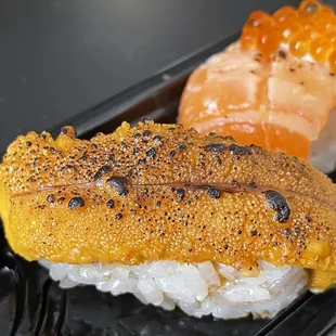 Uni Aburi Nigiri