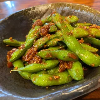 Edamame (Spicy Garlic)