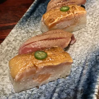 Ootoro Aburi Nigiri