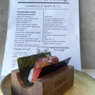 Tuna-Uni Hand Roll