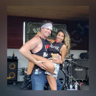 Rilakkuma had fun! They're so cute! @temecula_wineandbeergarden @rockwhiskeyband #beergarden #oldtowne #rilakkuma #mortimerthebear