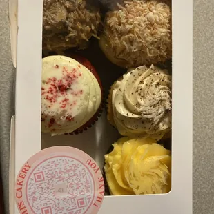 Coconut, Bailey's Irish Cream, Lemon, German Chocolate, Red Velvet Cupcake, &amp; Pink Champagne Cupcakes.