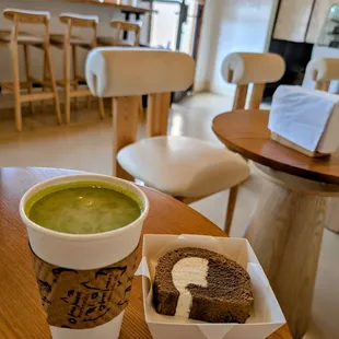 matcha latte &amp; hojicha roll cake