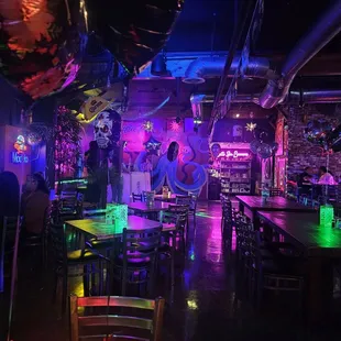 Empty place for Rude management, I guess this place does deserves  to be empty