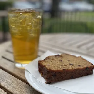 Iced green tea and banana bread