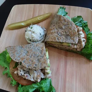 Acanthis - Chicken Salad