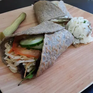 Jana - Hummus Wrap