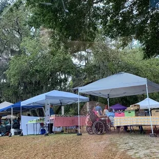 Small amount of vendors to sell their items