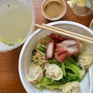 Wun Ton Mein with Choy Sum