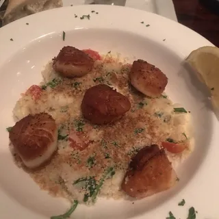 Pan Seared Scallop Pasta