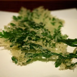 Shungiku (chrysanthemum green)