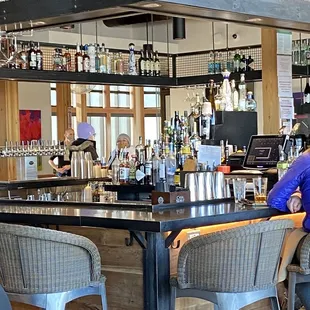 The bar at Ten 3