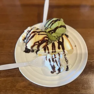 Mango cheesecake with vanilla and green tea ice cream.