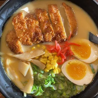 Tonkutsu Curry Ramen