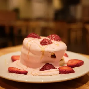 strawberry souffle pancake