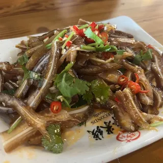 D4. Pig Ears with Spicy Sauce