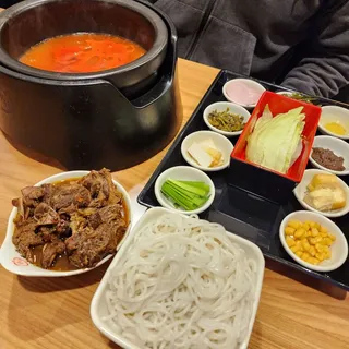Tomato Beef Brisket Rice Noodles 番茄牛腩米线