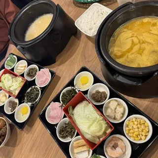 Golden hot & sour Fish 酸辣金汤鱼片米线 Fillet