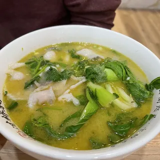 8. /Green Pepper Fish Fillet Rice Noodles