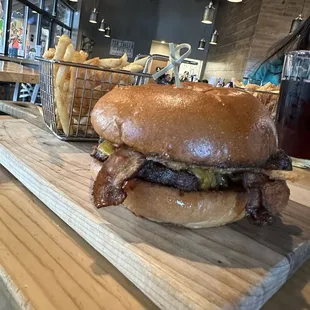 Clovis Burger