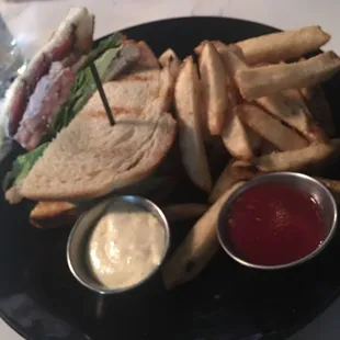 Grilled Chicken Club Sandwich