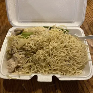 Chicken lo mein