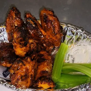 chicken wings and celery