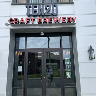 TEN20 Craft Brewery